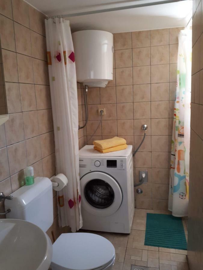 Apartments Marzic Pag Town Kültér fotó